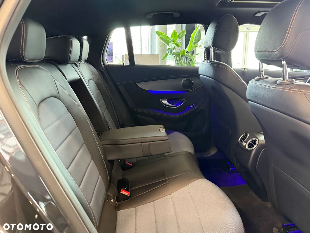 Mercedes-Benz EQC 400 4-Matic - 11