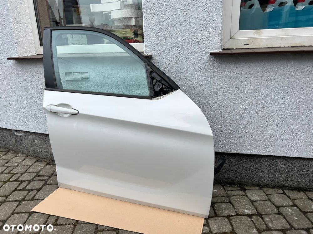 BMW X1 E84 PRZEDNIE PRAWE DRZWI - 2