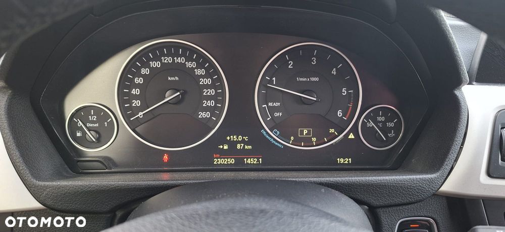 BMW Seria 3 316d - 17