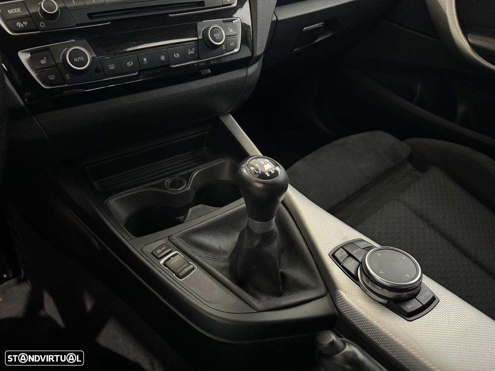 BMW 120 d Pack M - 16