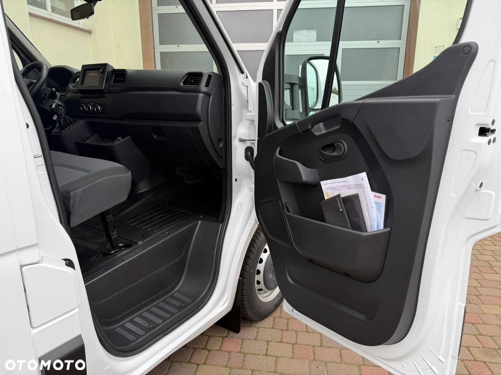 Renault Master Chłodnia Winda - 29
