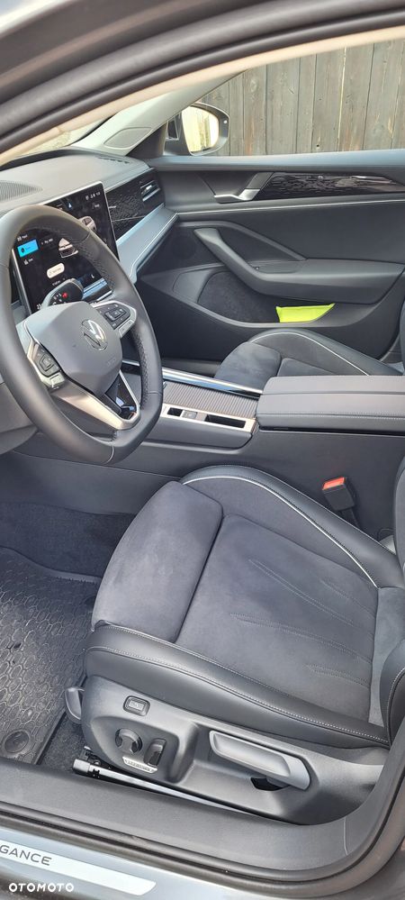 Volkswagen Passat - 8
