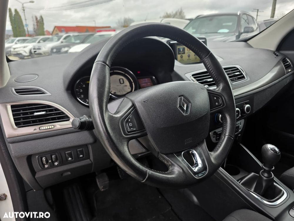 Renault Megane dCi 110 FAP LIMITED - 16