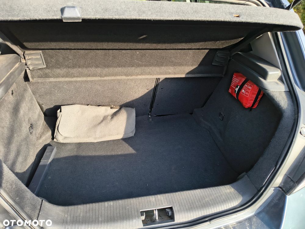 Opel Astra 1.4 Essentia - 10