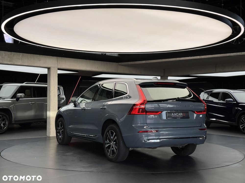 Volvo XC 60 T6 Plug-In Hybrid AWD Inscription - 4