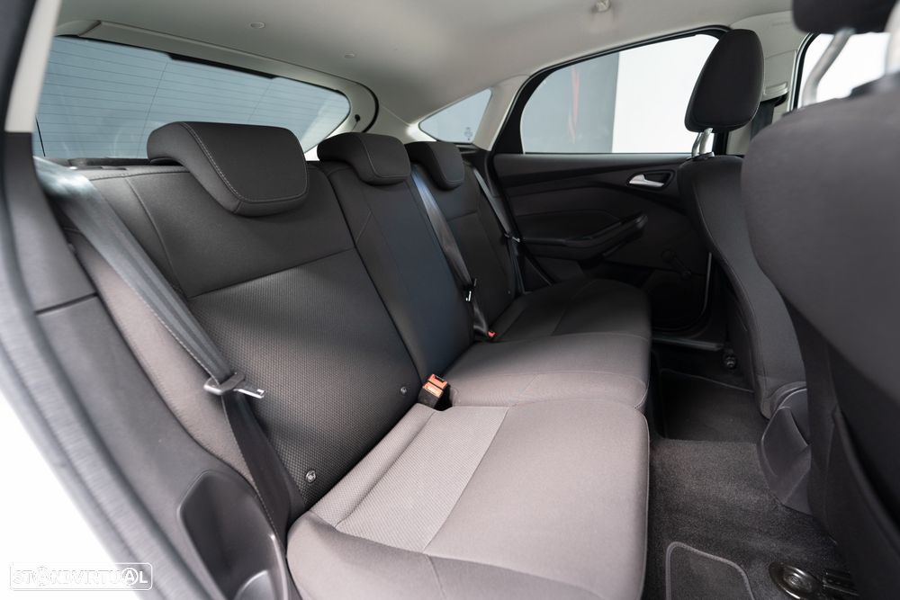 Ford Focus 1.0 SCTi Trend - 14