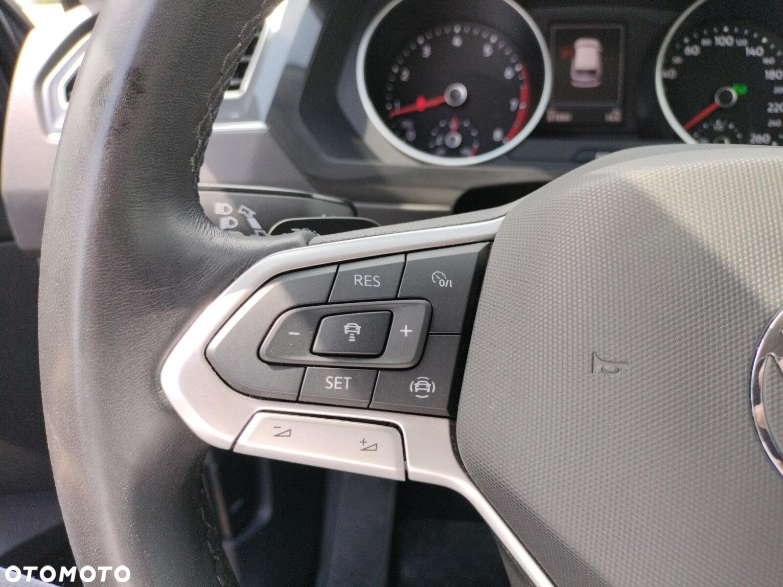 Volkswagen Tiguan 2.0 TSI 4Mot Life DSG - 24