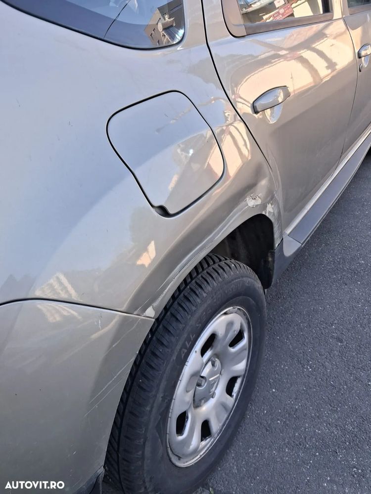 Dacia Duster 1.6 4x4 - 8