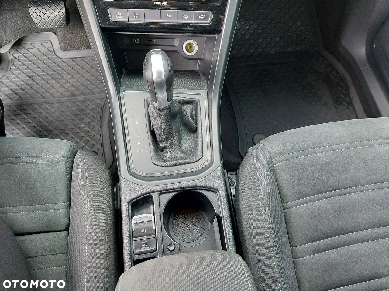 Volkswagen Touran 2.0 TDI BMT Highline DSG - 27