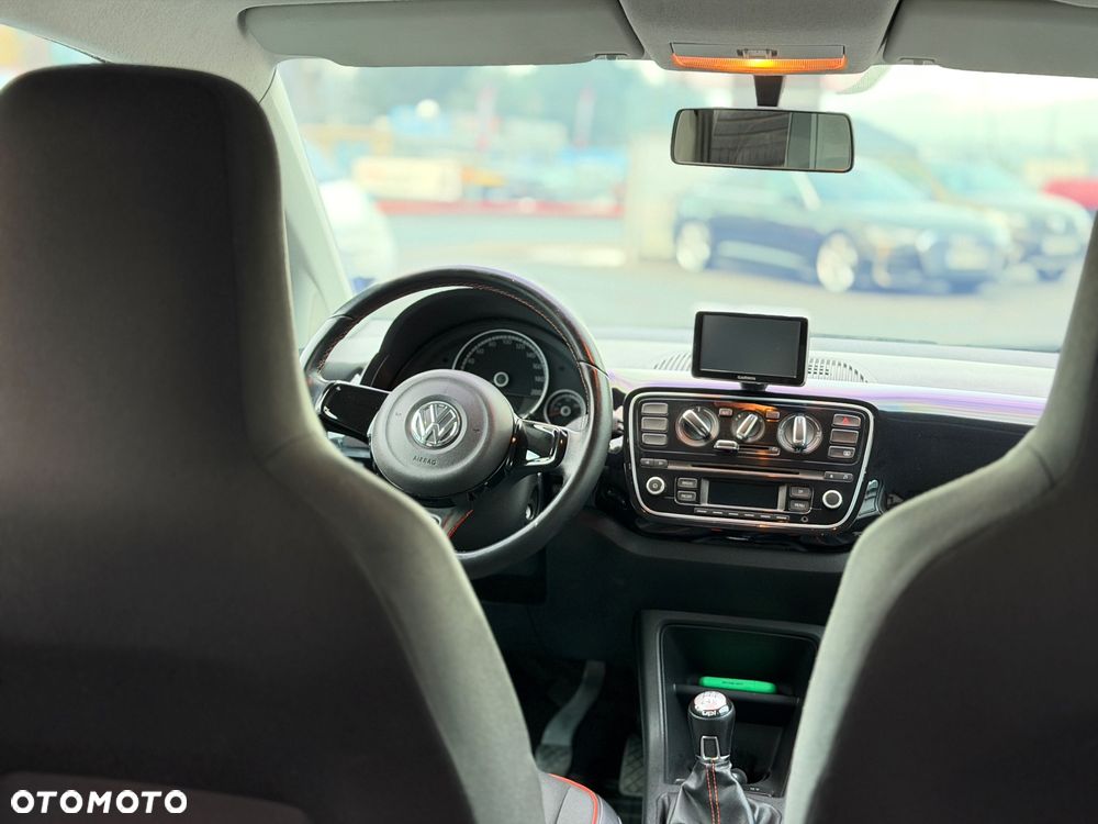 Volkswagen up! BlueMotion Technology street - 23