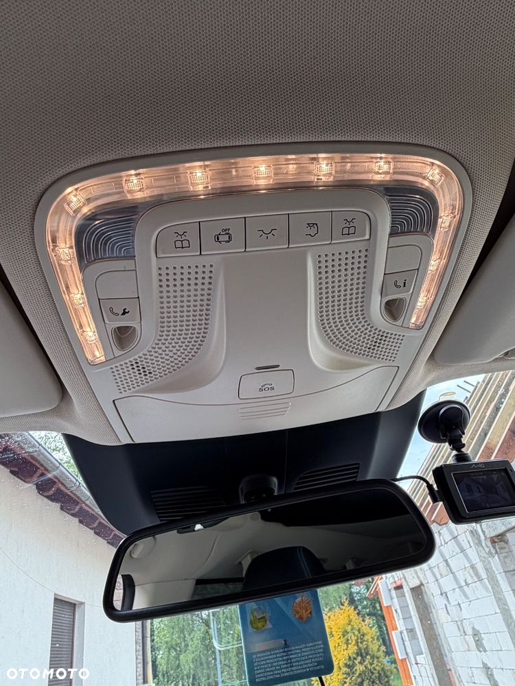 Mercedes-Benz Klasa V 300 d 4-Matic Avantgarde 9G-Tronic (d³ugi) - 23