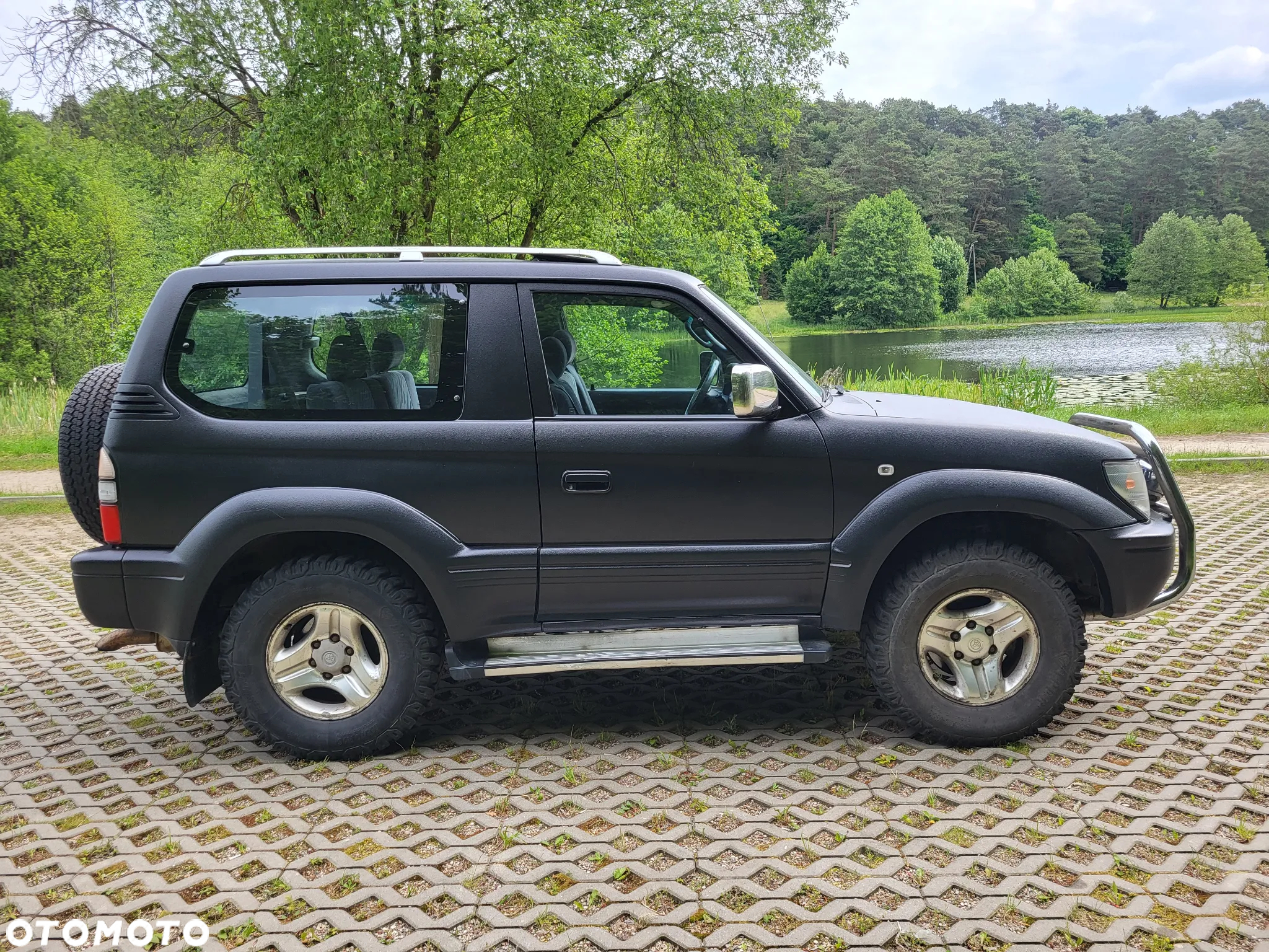 Toyota Land Cruiser - 11