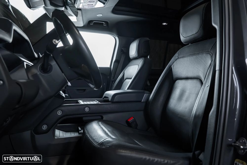 Land Rover Defender 2.0 P400e 110 AWD X-Dynamic HSE - 35