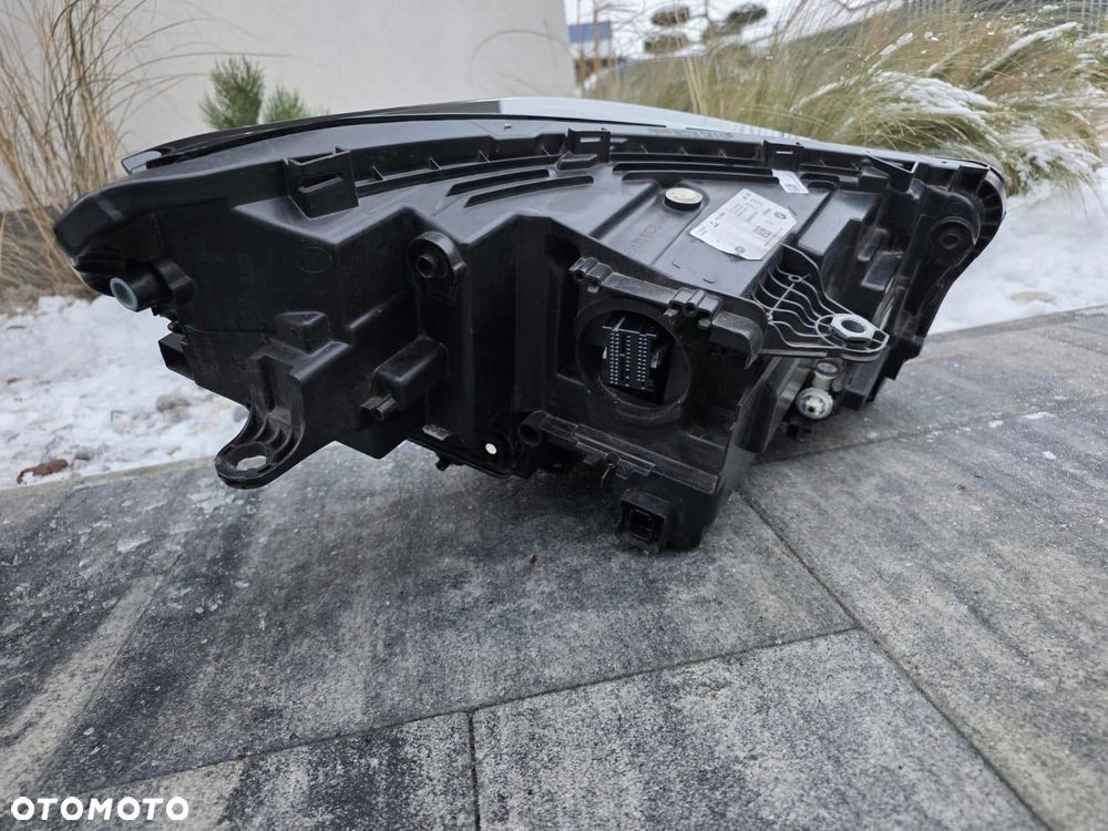 BMW X1 U11 Lampy przód Full Led Adaptive 5A5BD47-02 5A5BD48-02 Srebne - 10
