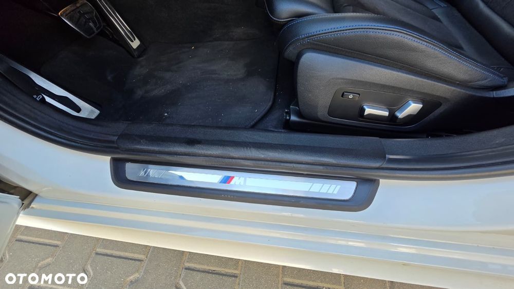 BMW Seria 3 320e M Sport sport - 17