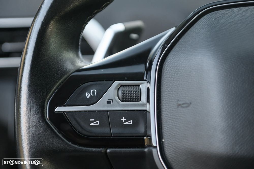 Peugeot 3008 PureTech 130 Stop & Start GPF EAT8 Allure - 25