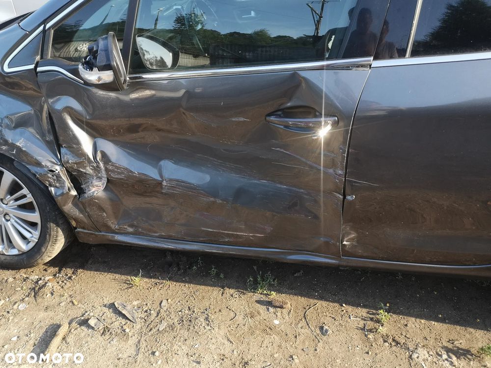 Peugeot 208 - 10