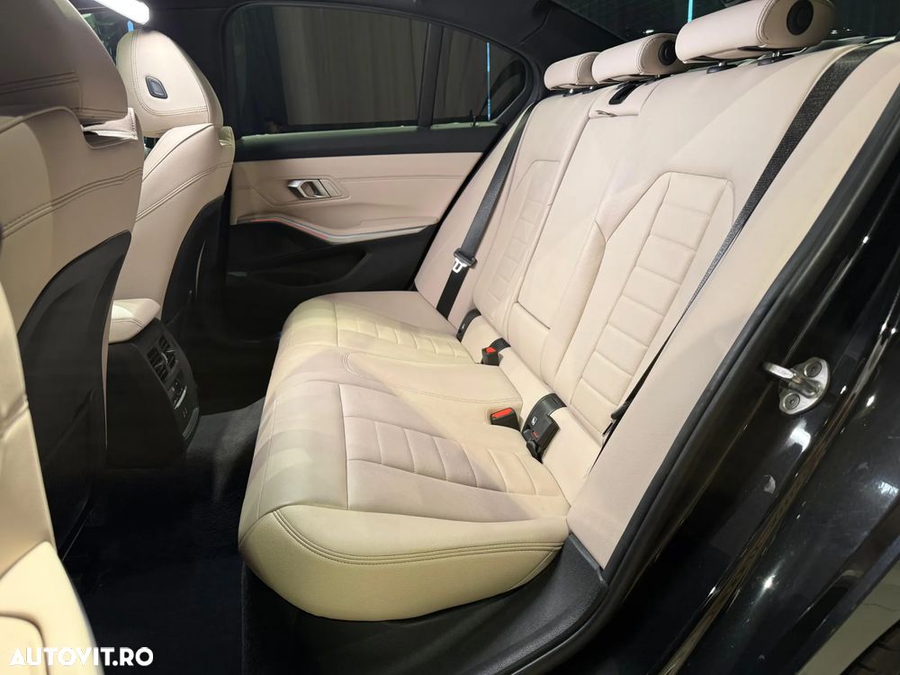 BMW Seria 3 - 18