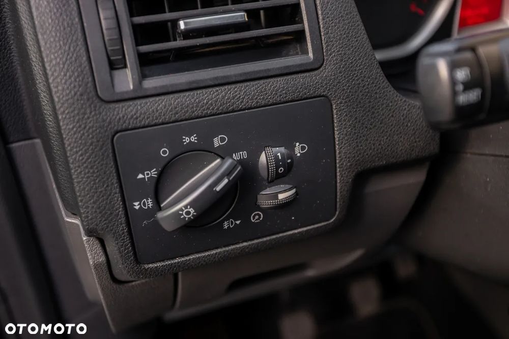 Ford Kuga 2.0 TDCi 4x4 Titanium - 26