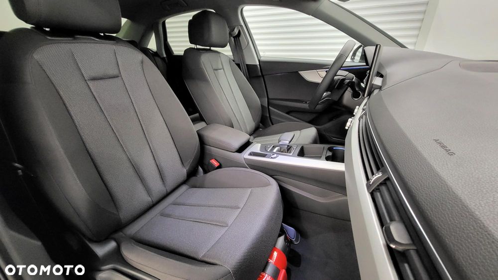 Audi A4 Limousine - 7