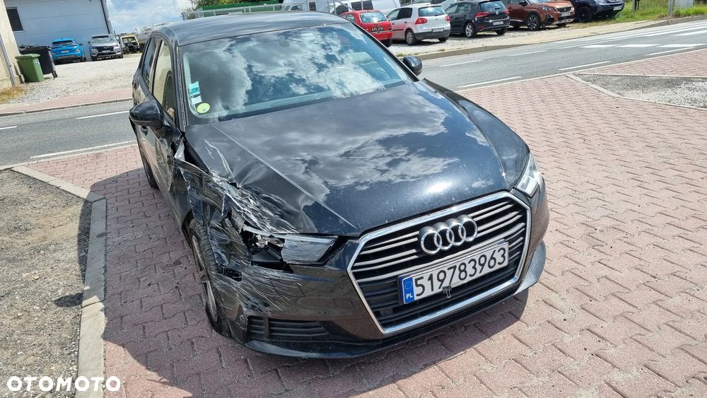 Audi A3 Sportback 1.6 TDI - 5