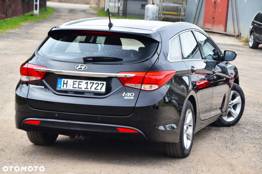 Hyundai i40 i40cw 1.7 CRDi Fifa World Cup Edition - 35