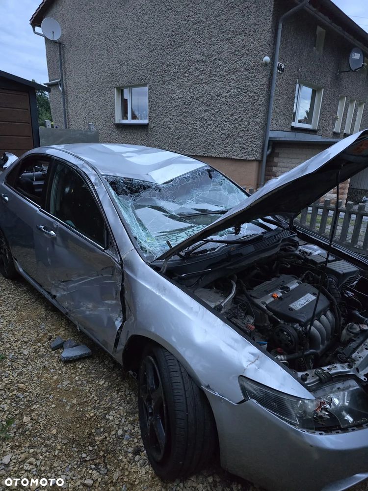 Honda Accord 2.0 Comfort - 1