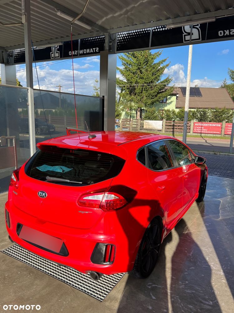 Kia Ceed 1.6 T-GDI GT - 3