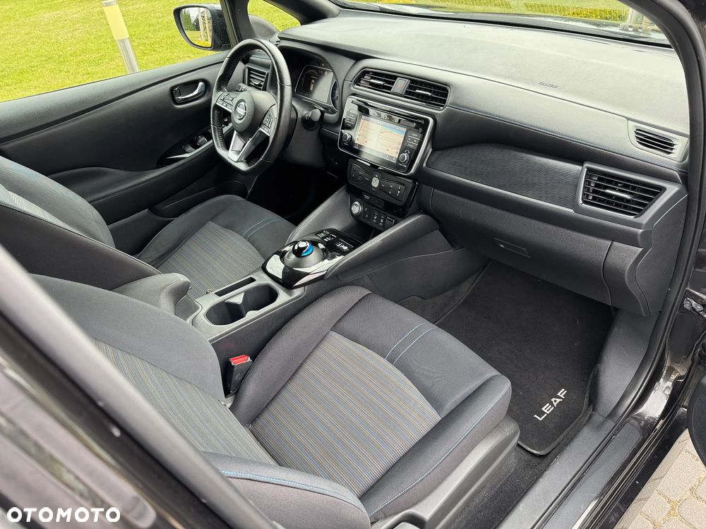 Nissan Leaf 40kWh Tekna - 11