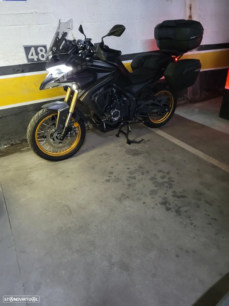 Voge 525DSX Black Knight - 8