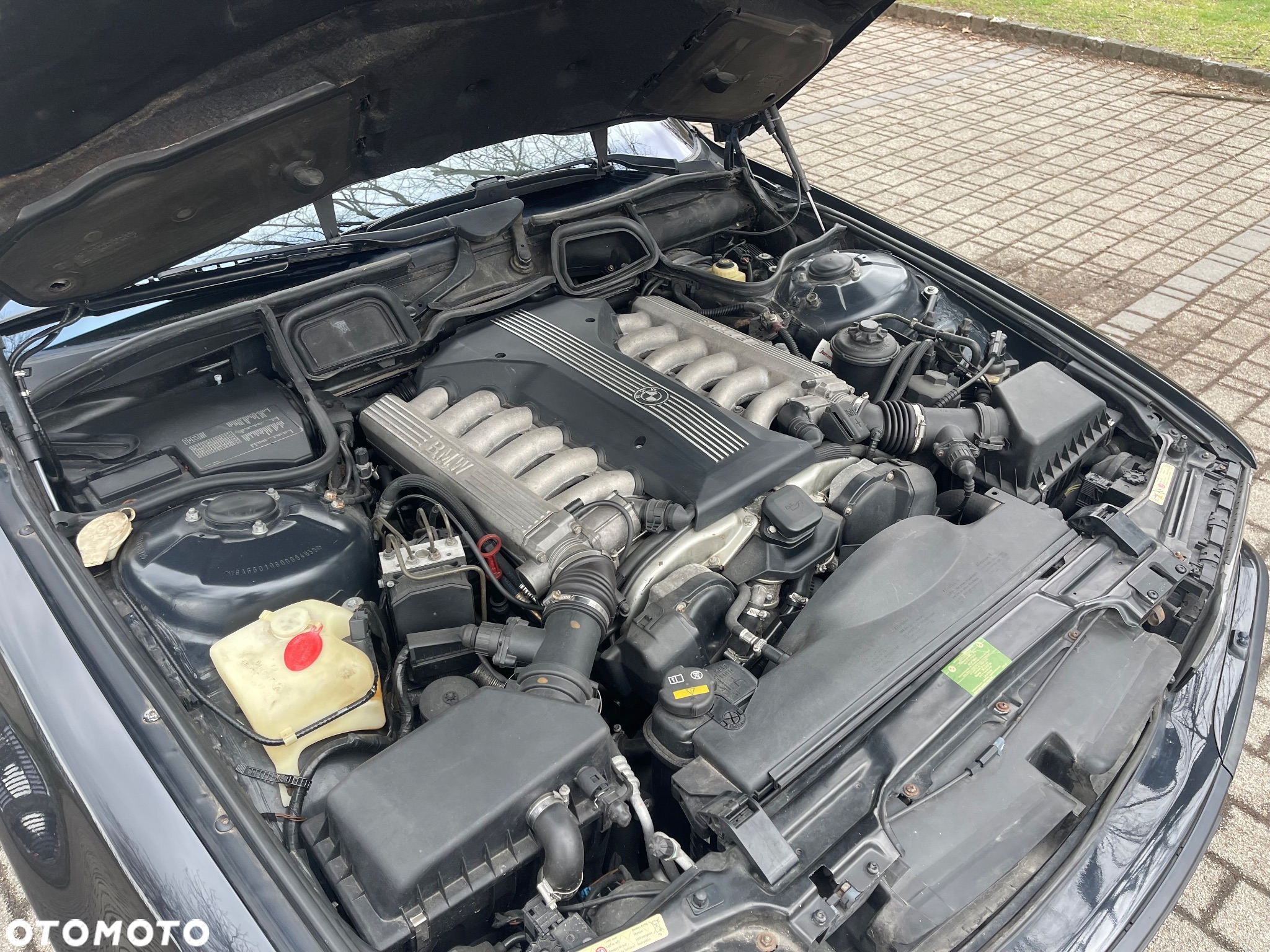 BMW Seria 7 750i - 21
