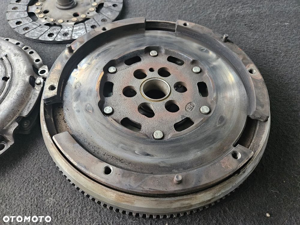 Sprzęgło kompletne LUK koło dwumasowe tarcza docisk Citroen C4 Peugeot 308 1,6 HD (BDB) - 2