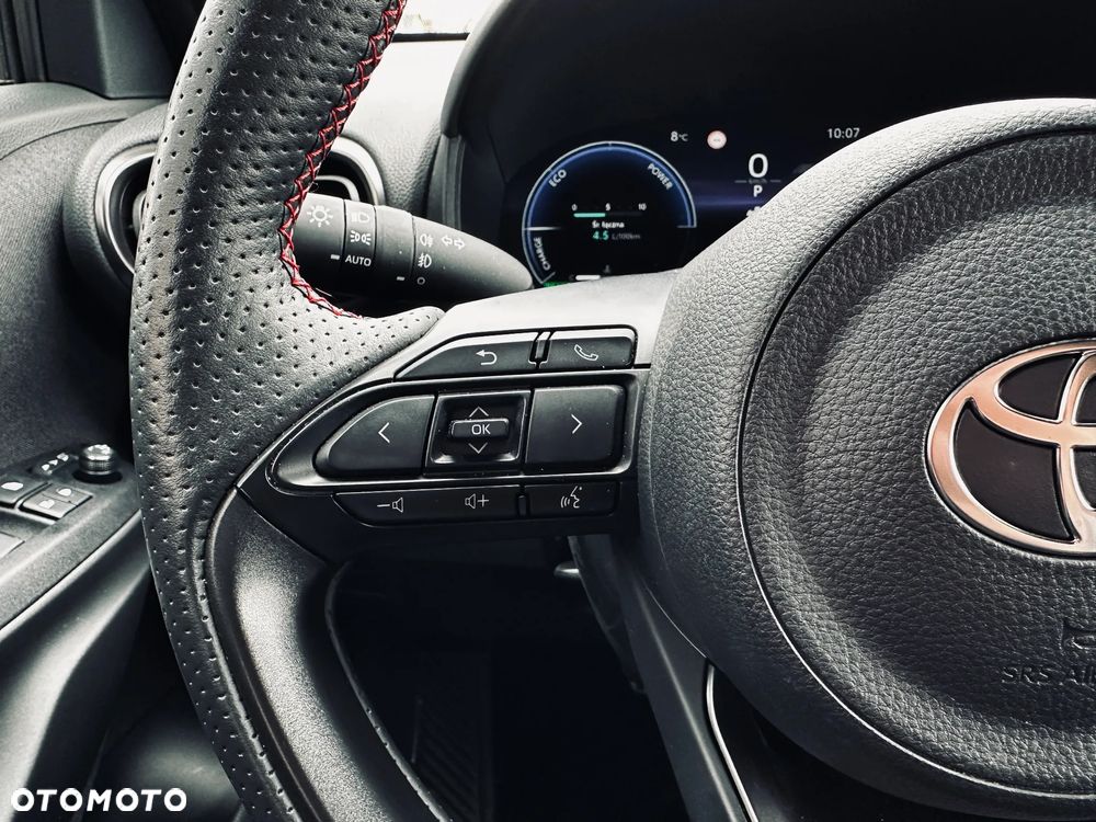 Toyota Yaris Cross Hybrid 1.5 GR Sport - 22