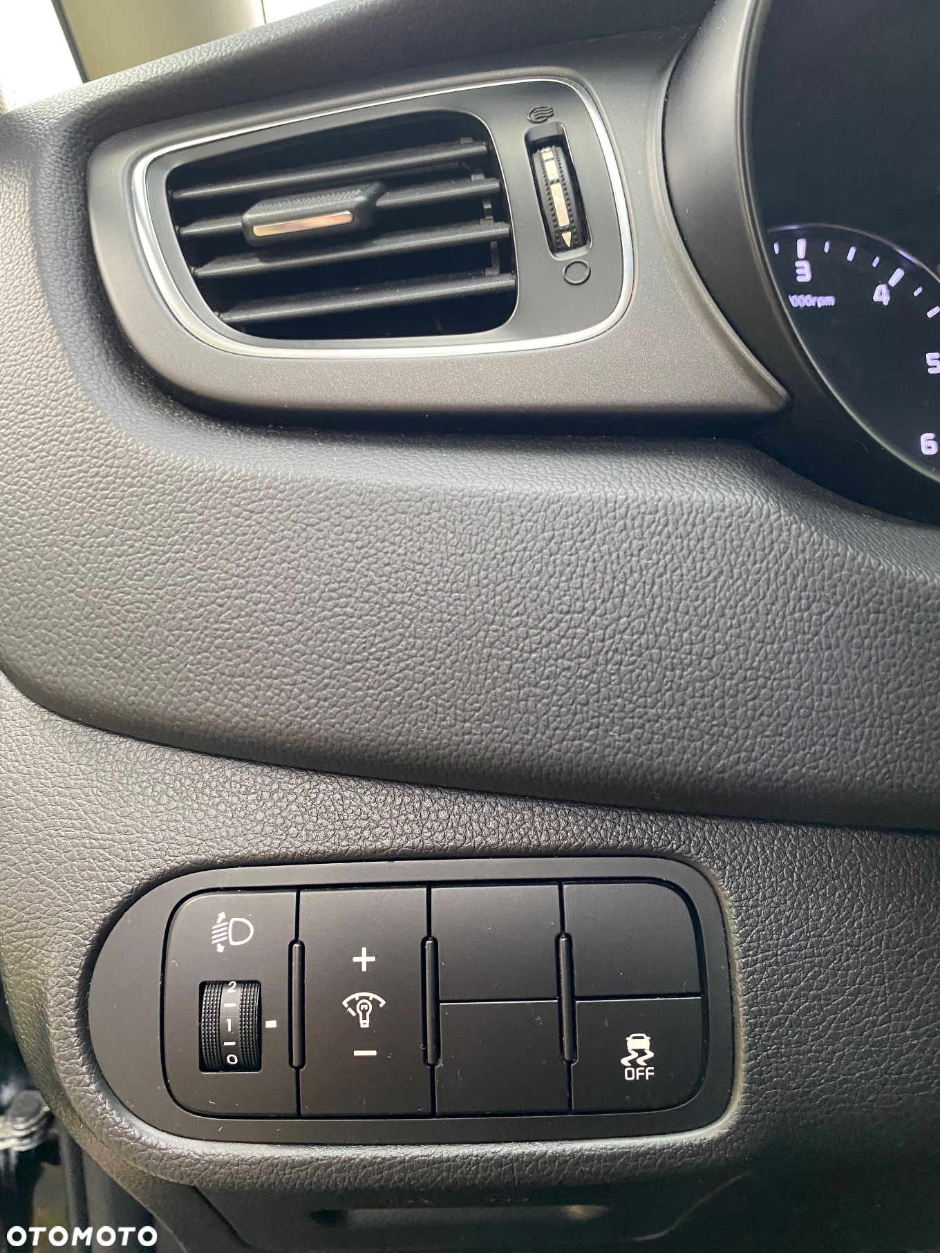 Kia Carens 1.7 CRDi Edition 7 - 12