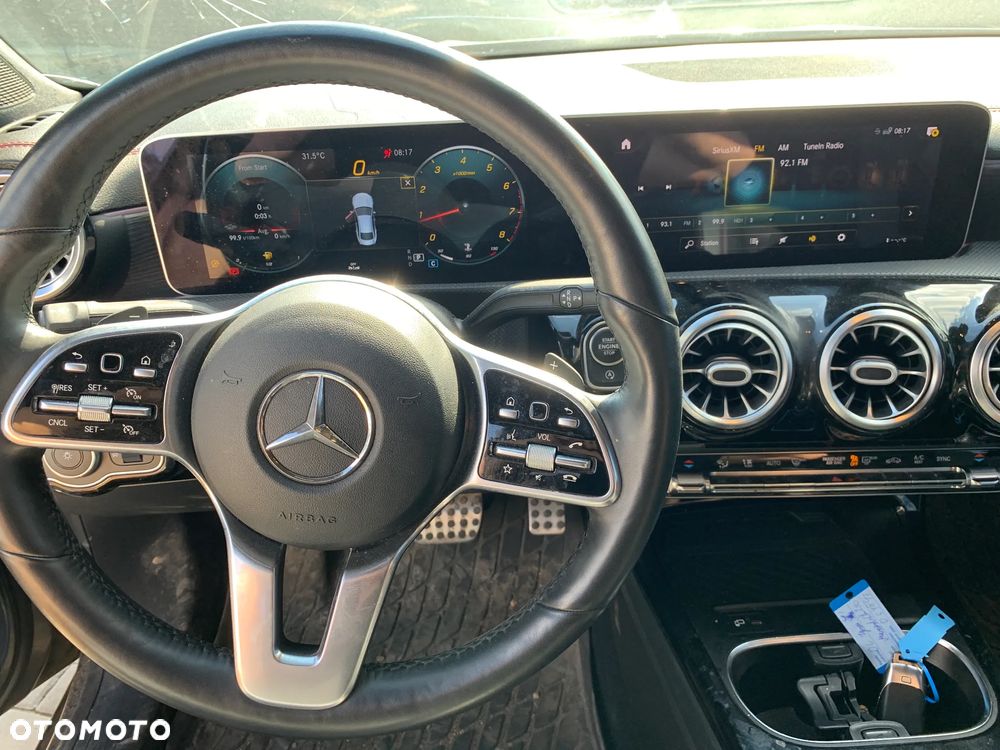 Mercedes-Benz CLA 250 4Matic 7G-DCT - 20