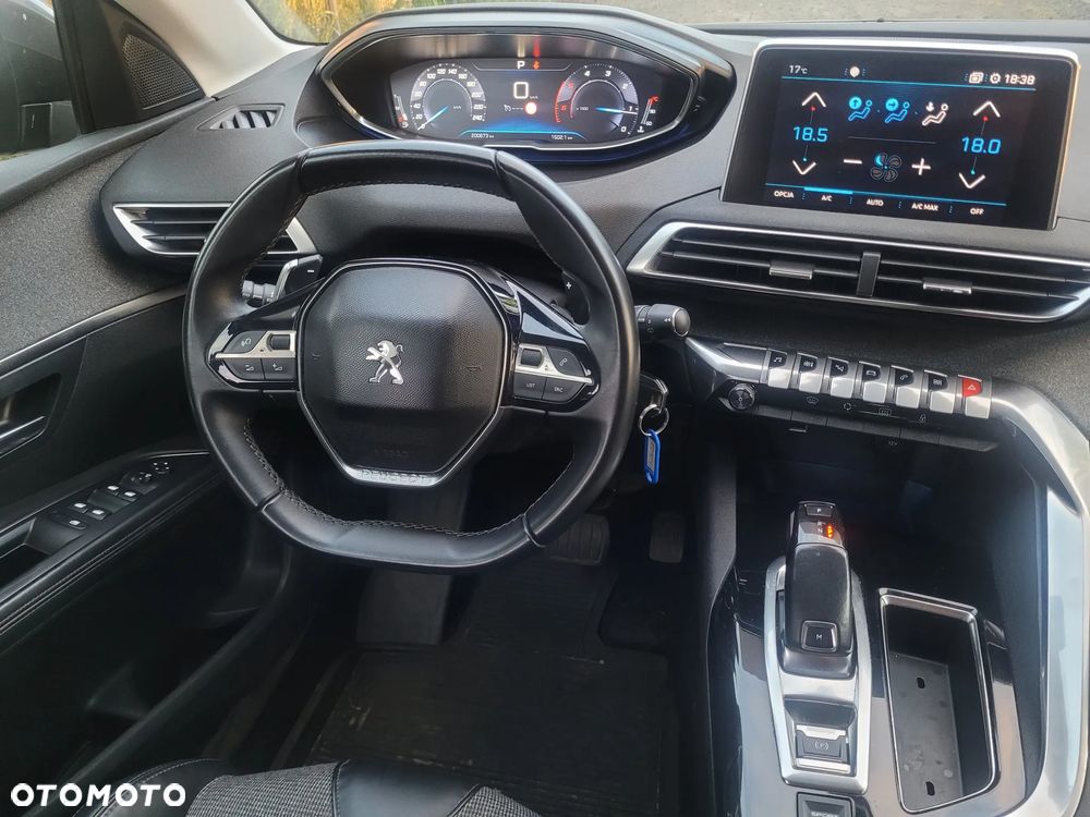 Peugeot 5008 2018 photo 4