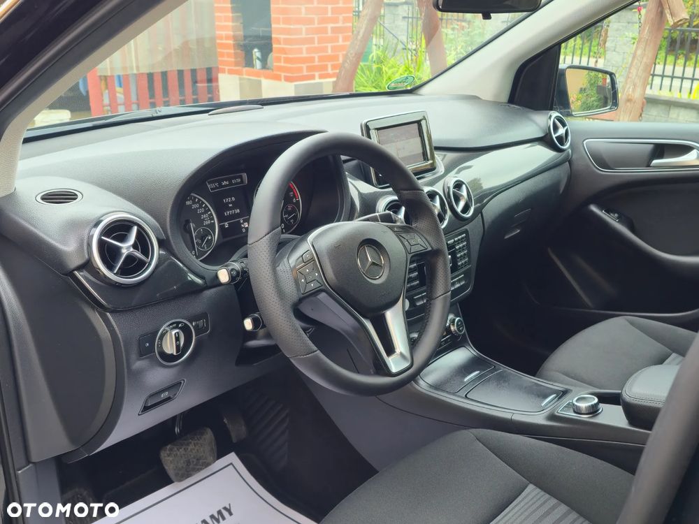 Mercedes-Benz Klasa B 180 CDI (BlueEFFICIENCY) 7G-DCT - 23