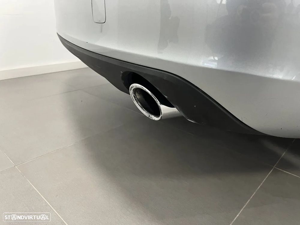 Volvo V90 2.0 D5 Momentum AWD Geartronic - 38