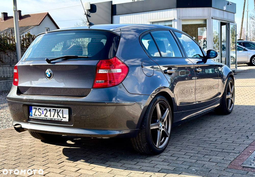BMW Seria 1 120d DPF - 12