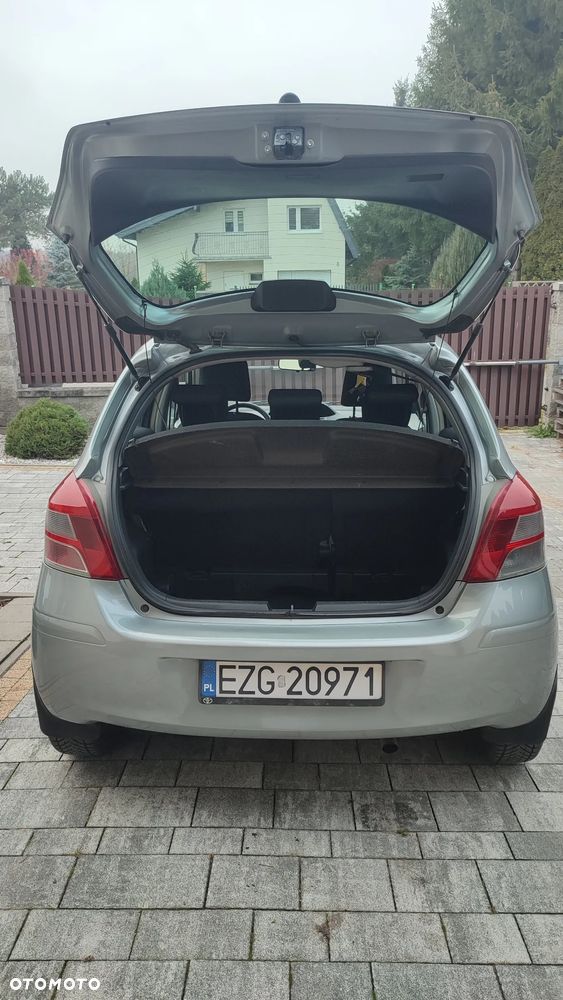Toyota Yaris - 23