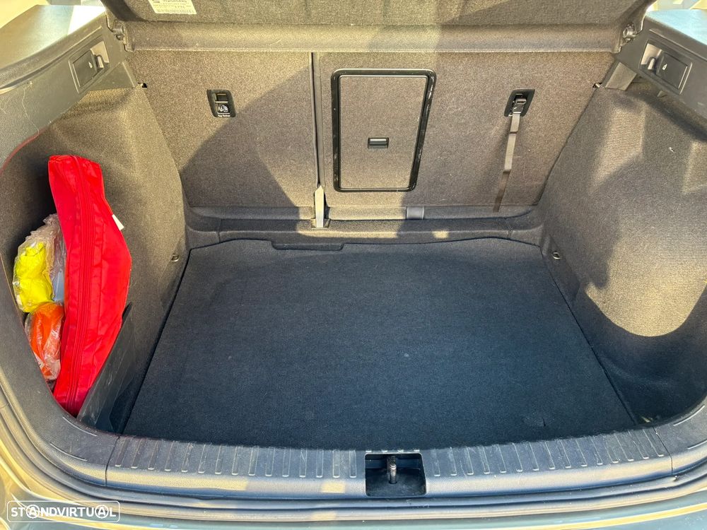 SEAT Ateca 1.6 TDI ECOMOTIVE Reference - 13