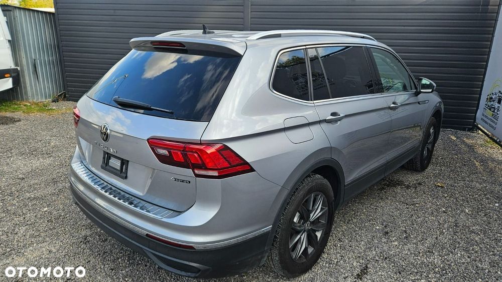 Volkswagen Tiguan - 27