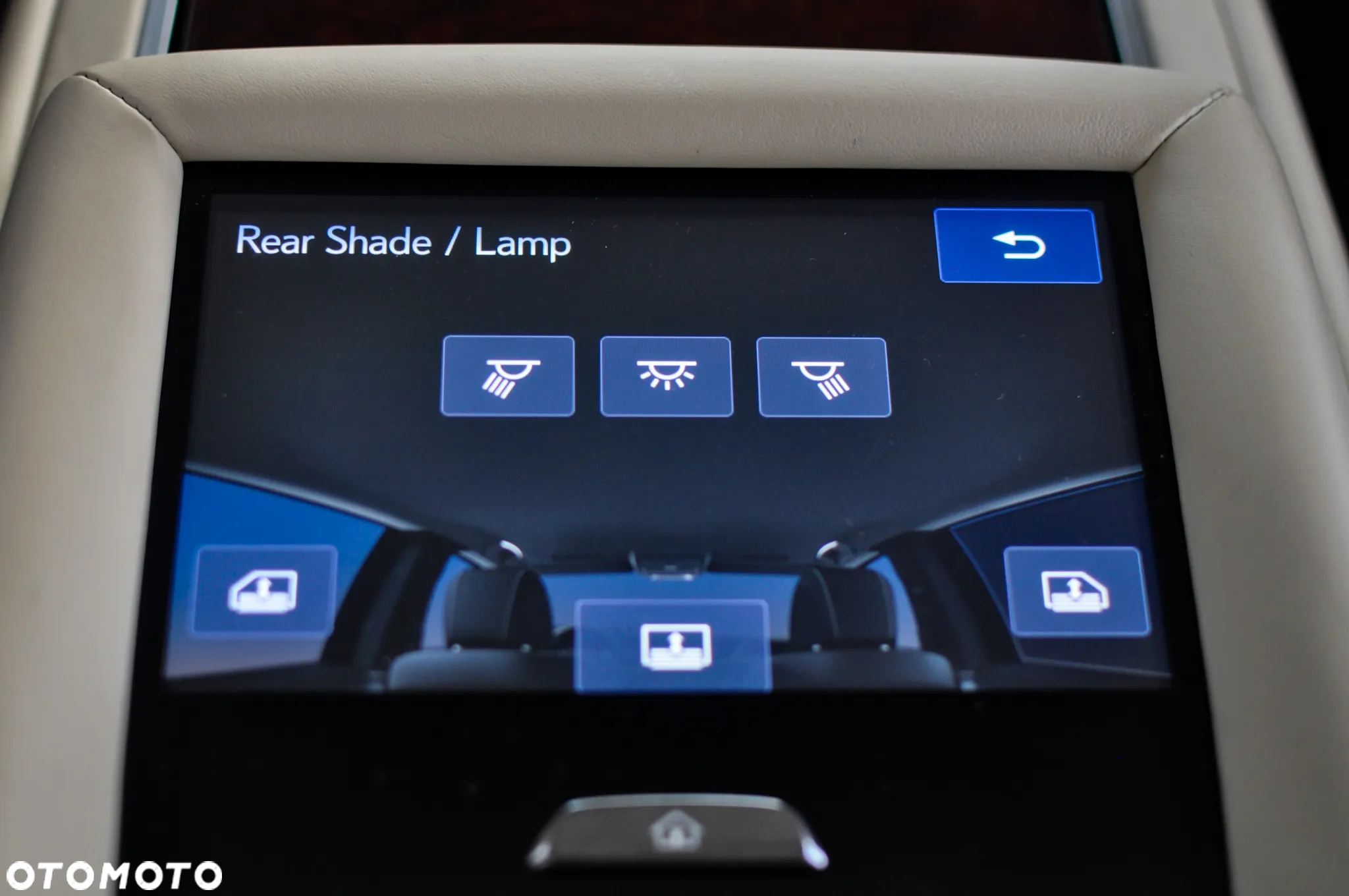 Lexus LS 500h Prestige AWD - 25