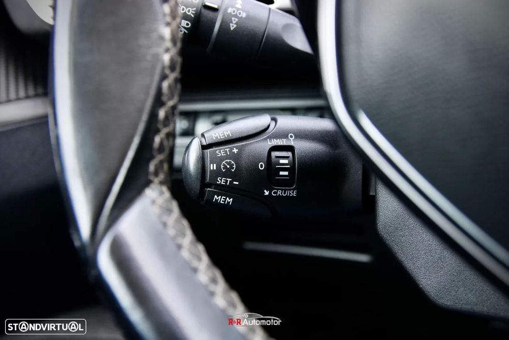 Peugeot 3008 1.5 BlueHDi Active - 24