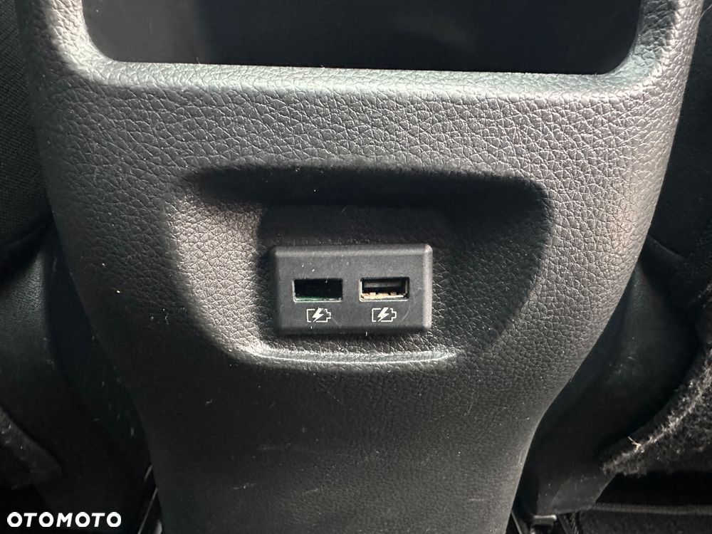 Nissan Qashqai 1.3 DIG-T TEKNA - 26