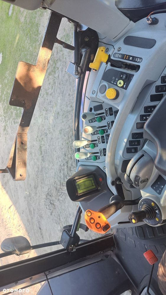 New Holland T6080 - 14