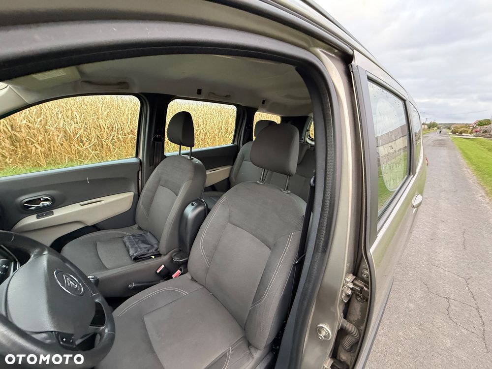 Dacia Lodgy dCi 110 Celebration - 13