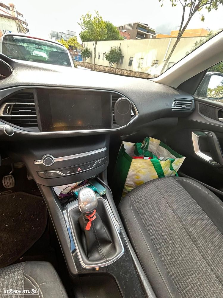Peugeot 308 SW BlueHDi 120 Stop & Start Active - 6