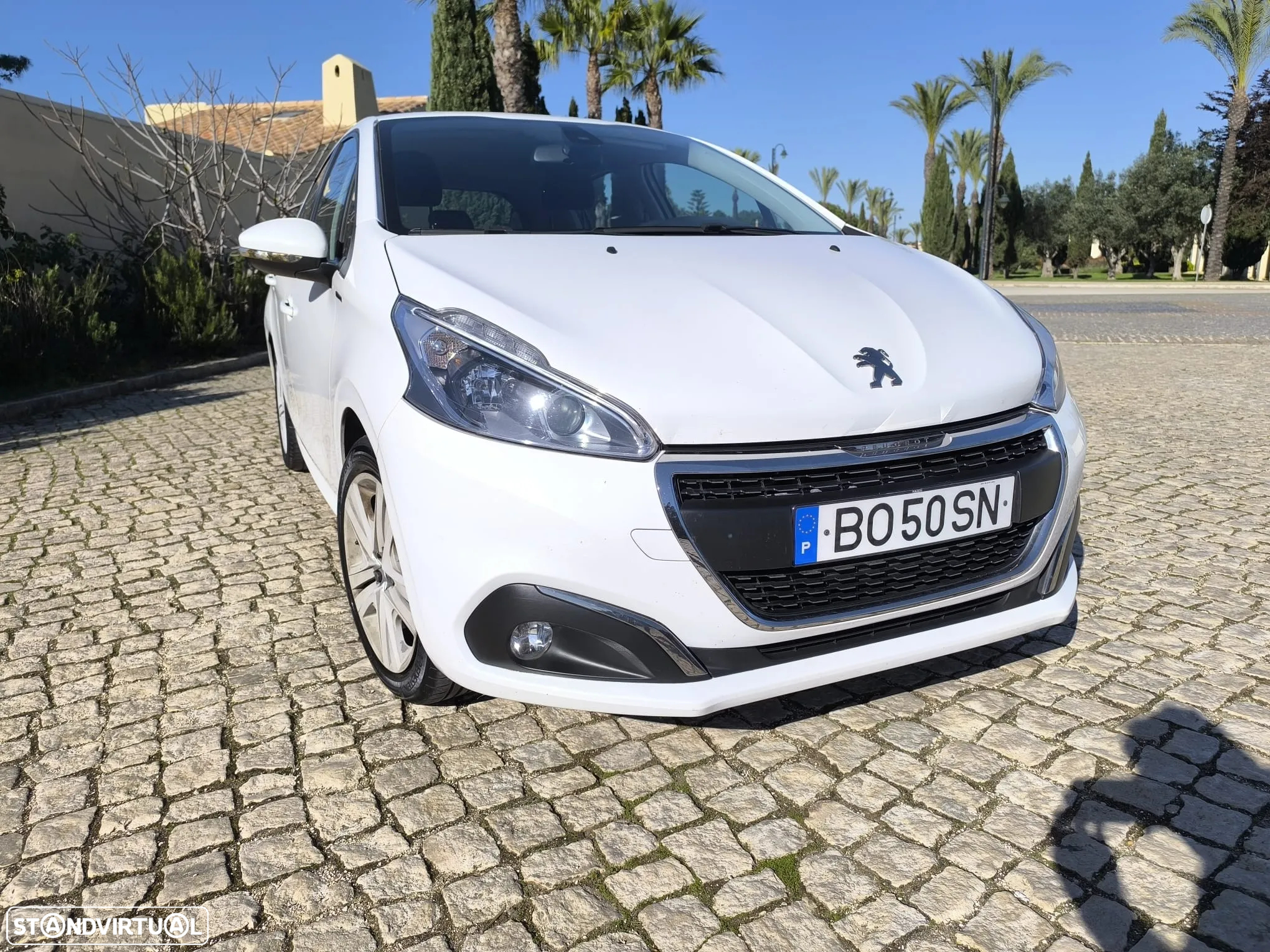 Peugeot 208 1.2 PureTech Signature - 3