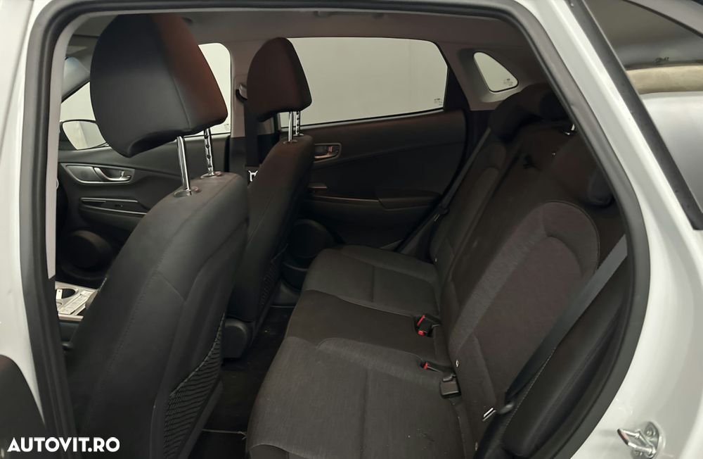 Hyundai KONA EV Style - 6